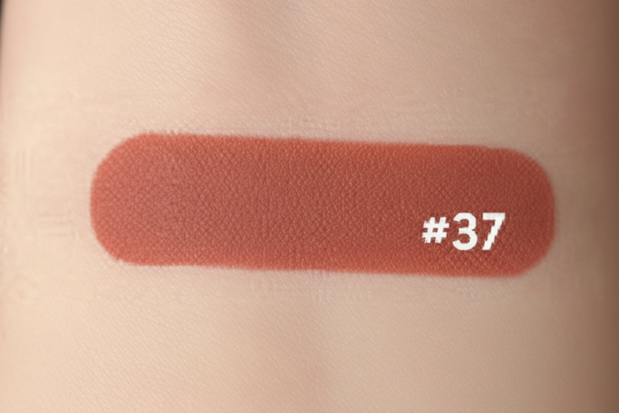 VelvetHush™ Matte Liquid Lipstick